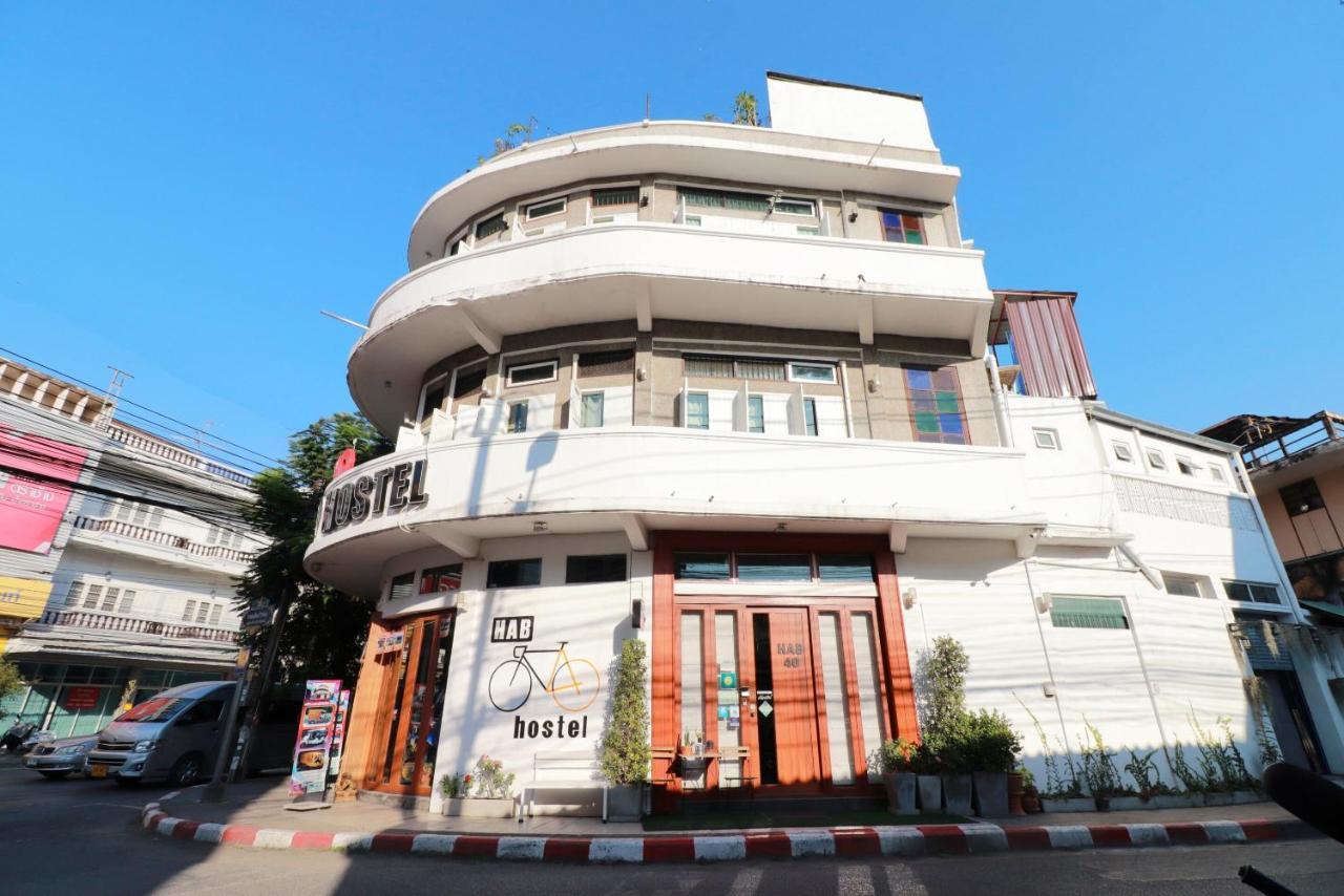 Oyo 552 Hab40 Hostel Chiang Mai Exterior photo